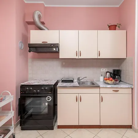 With A Parking Space - 22972 Apartment Pula